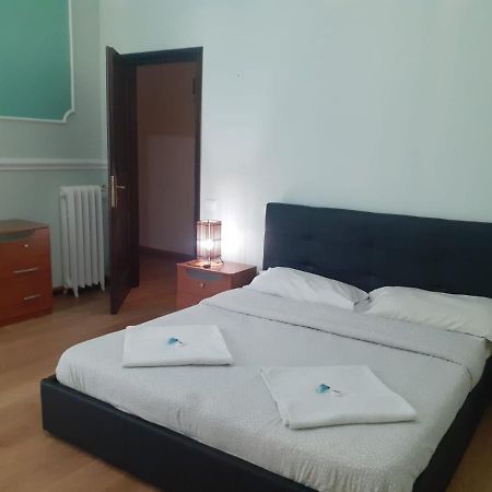 Hostel R.T. House'S Rzym Zewnętrze zdjęcie