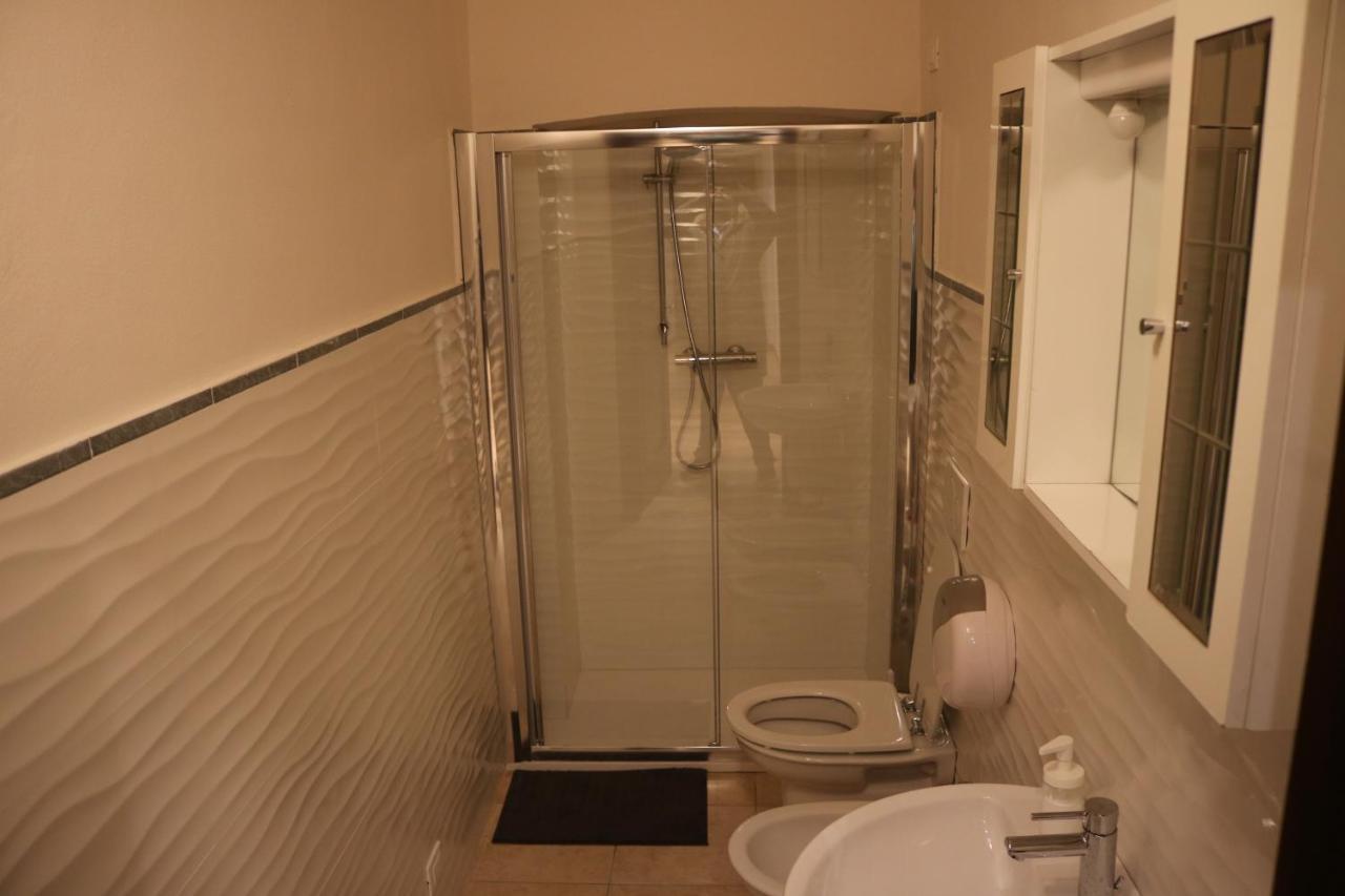 Hostel R.T. House'S Rzym Zewnętrze zdjęcie